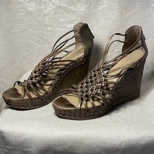 B. MAKOWSKY PLATFORM WEDGES